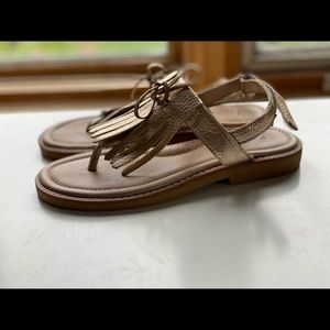 Elephantito Fringes Sandal in Gold, 3 M US Little Kid